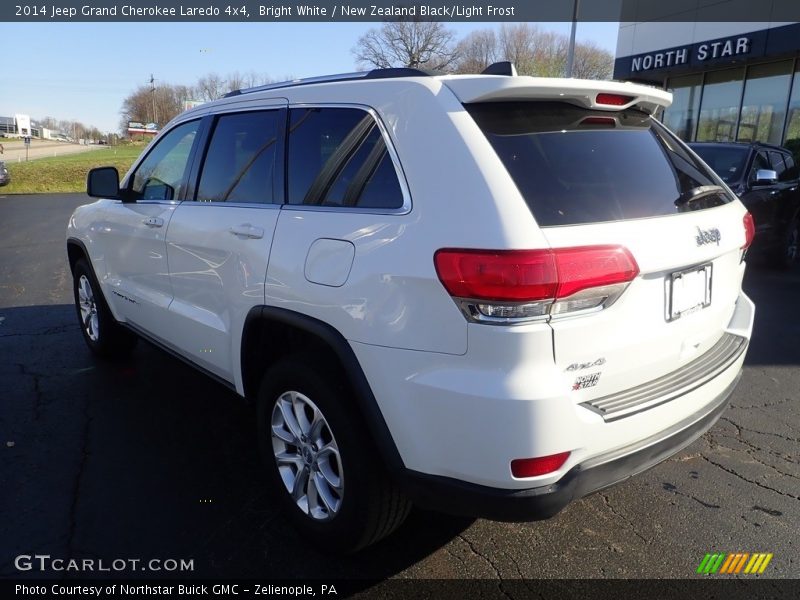 Bright White / New Zealand Black/Light Frost 2014 Jeep Grand Cherokee Laredo 4x4