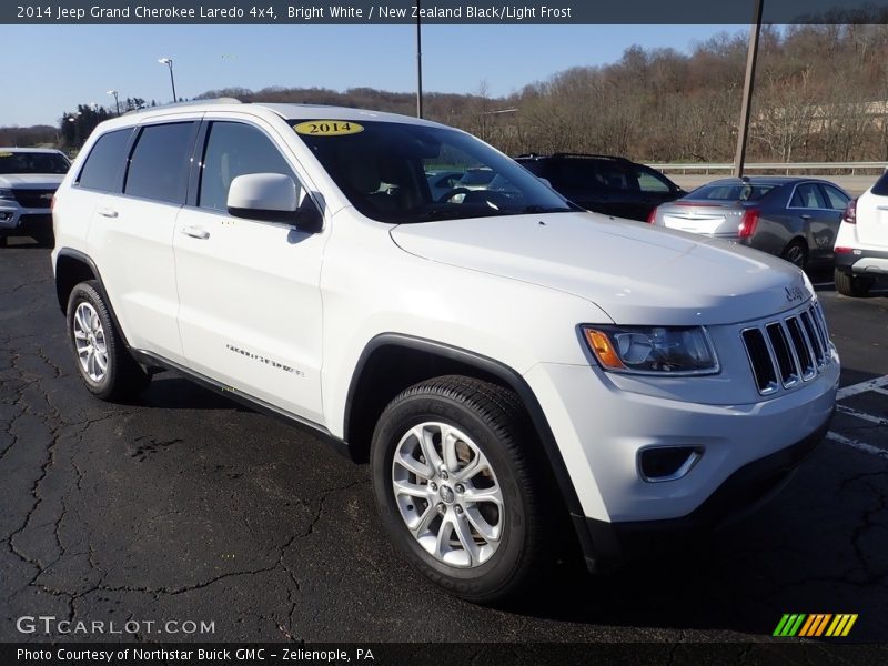 Bright White / New Zealand Black/Light Frost 2014 Jeep Grand Cherokee Laredo 4x4