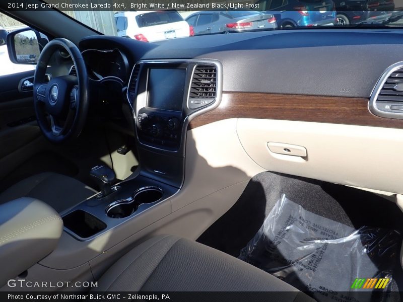 Bright White / New Zealand Black/Light Frost 2014 Jeep Grand Cherokee Laredo 4x4