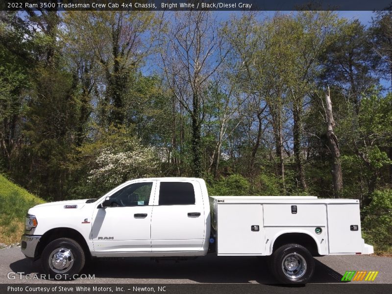 Bright White / Black/Diesel Gray 2022 Ram 3500 Tradesman Crew Cab 4x4 Chassis