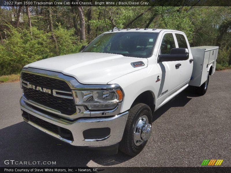 Bright White / Black/Diesel Gray 2022 Ram 3500 Tradesman Crew Cab 4x4 Chassis