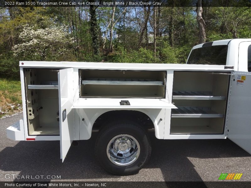 Bright White / Black/Diesel Gray 2022 Ram 3500 Tradesman Crew Cab 4x4 Chassis