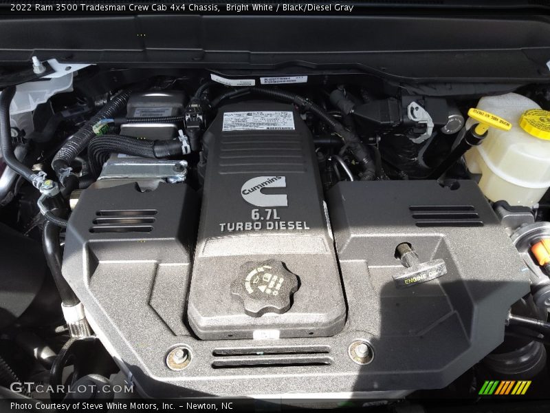 Bright White / Black/Diesel Gray 2022 Ram 3500 Tradesman Crew Cab 4x4 Chassis