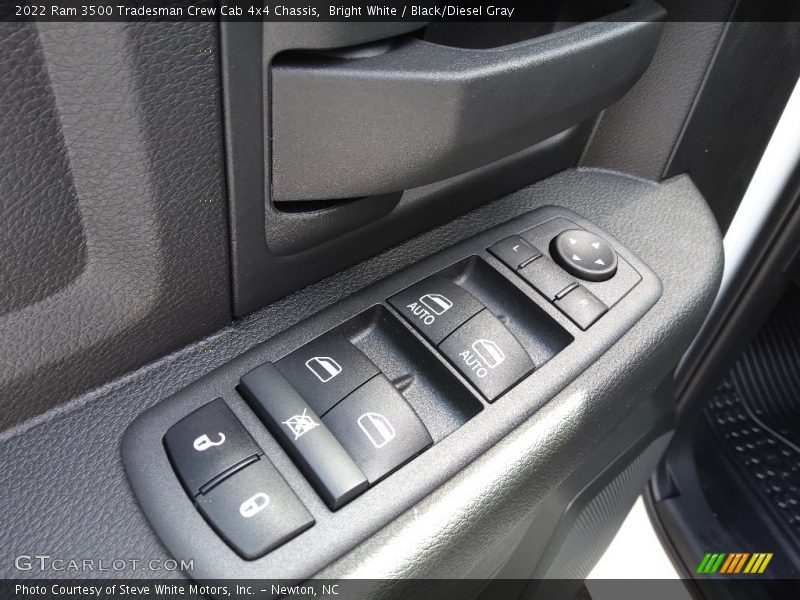 Bright White / Black/Diesel Gray 2022 Ram 3500 Tradesman Crew Cab 4x4 Chassis