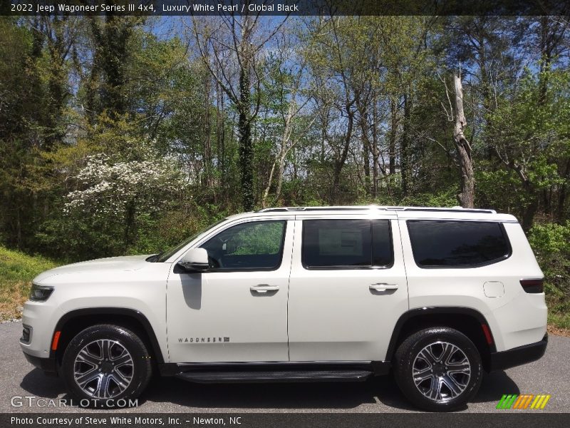  2022 Wagoneer Series III 4x4 Luxury White Pearl