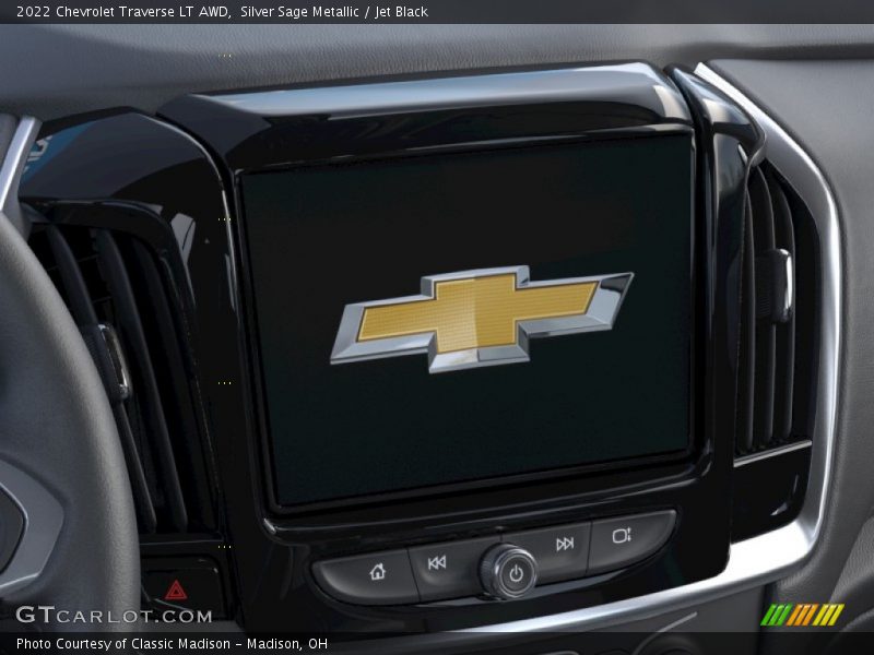 Silver Sage Metallic / Jet Black 2022 Chevrolet Traverse LT AWD