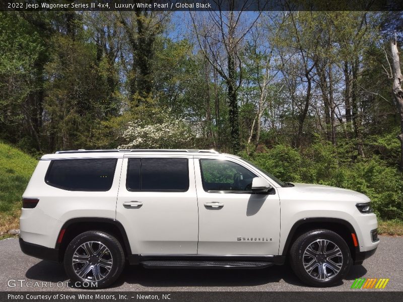  2022 Wagoneer Series III 4x4 Luxury White Pearl