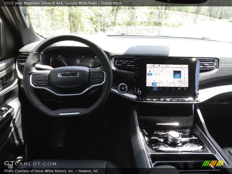 Luxury White Pearl / Global Black 2022 Jeep Wagoneer Series III 4x4