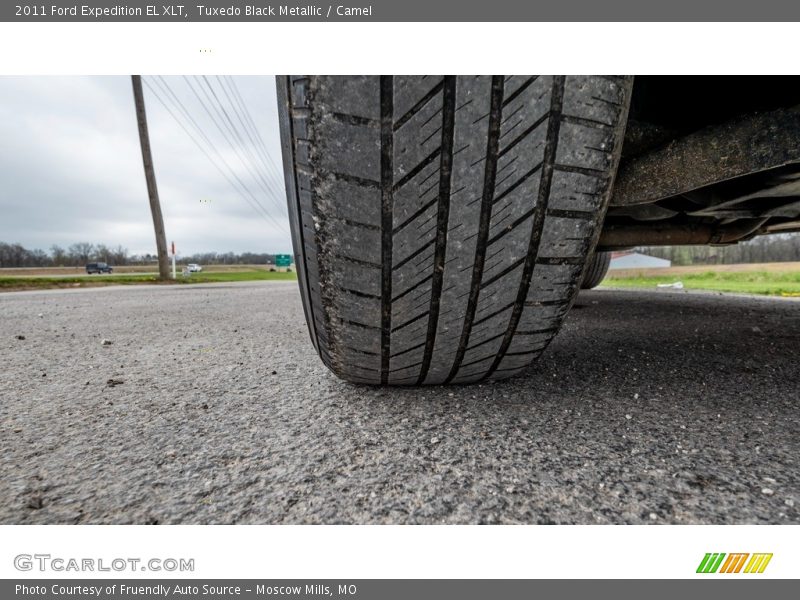 Tuxedo Black Metallic / Camel 2011 Ford Expedition EL XLT