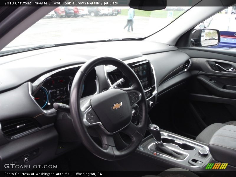 Sable Brown Metallic / Jet Black 2018 Chevrolet Traverse LT AWD