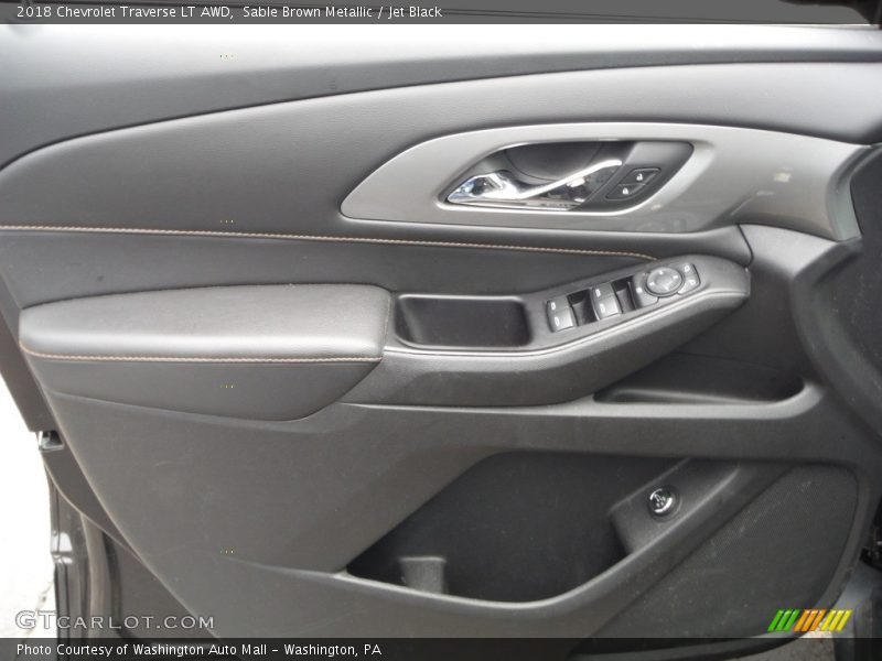 Sable Brown Metallic / Jet Black 2018 Chevrolet Traverse LT AWD