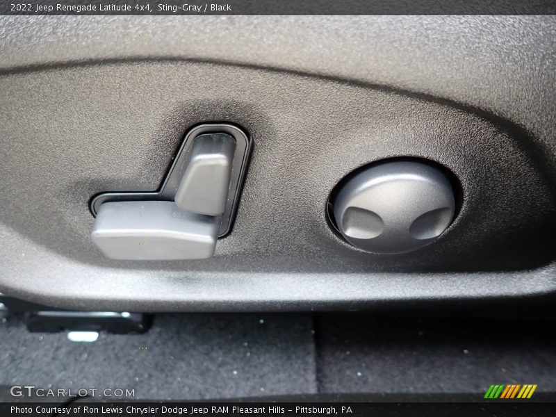 Sting-Gray / Black 2022 Jeep Renegade Latitude 4x4