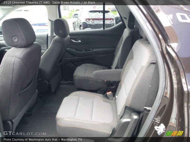 Sable Brown Metallic / Jet Black 2018 Chevrolet Traverse LT AWD