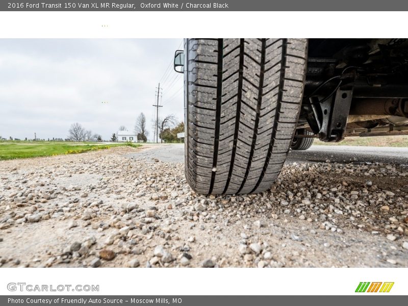 Oxford White / Charcoal Black 2016 Ford Transit 150 Van XL MR Regular