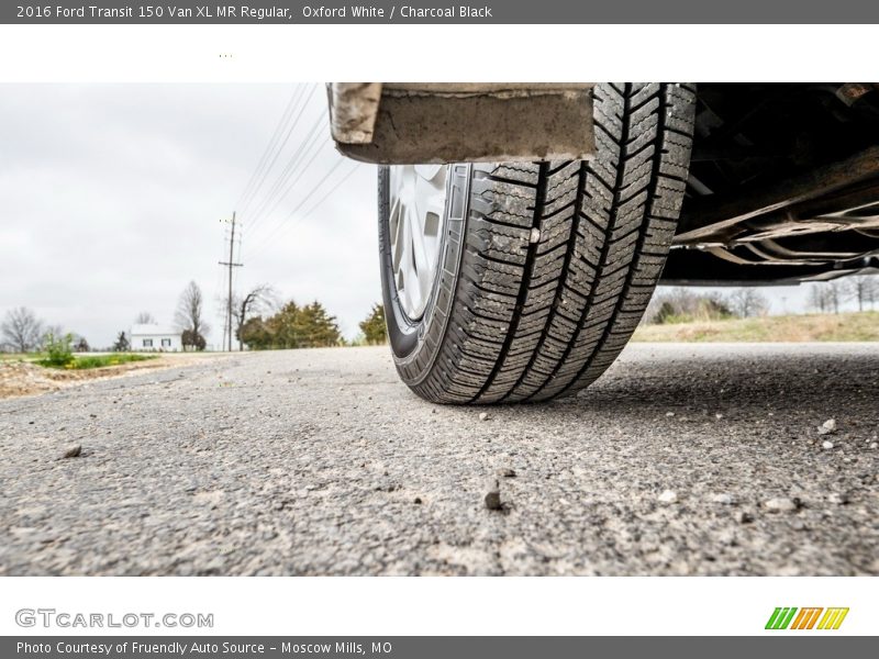 Oxford White / Charcoal Black 2016 Ford Transit 150 Van XL MR Regular
