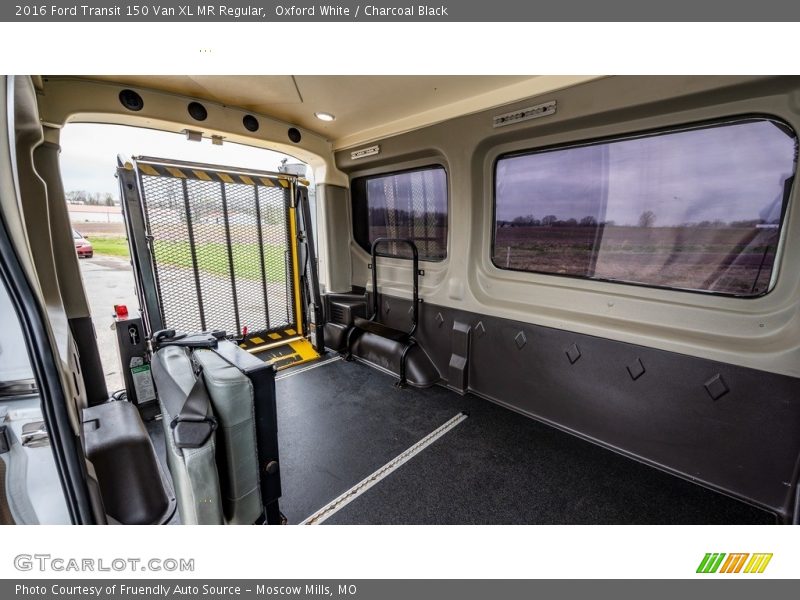 Oxford White / Charcoal Black 2016 Ford Transit 150 Van XL MR Regular