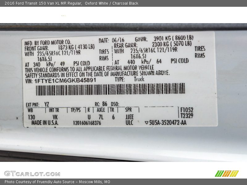 Oxford White / Charcoal Black 2016 Ford Transit 150 Van XL MR Regular