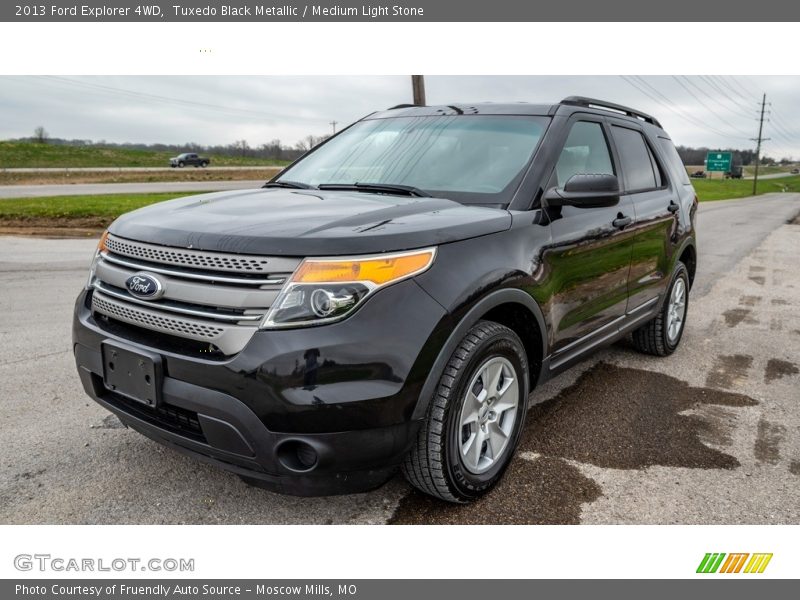 Tuxedo Black Metallic / Medium Light Stone 2013 Ford Explorer 4WD
