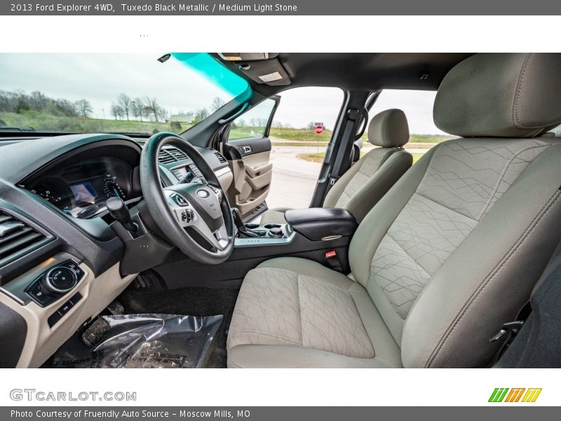 Tuxedo Black Metallic / Medium Light Stone 2013 Ford Explorer 4WD