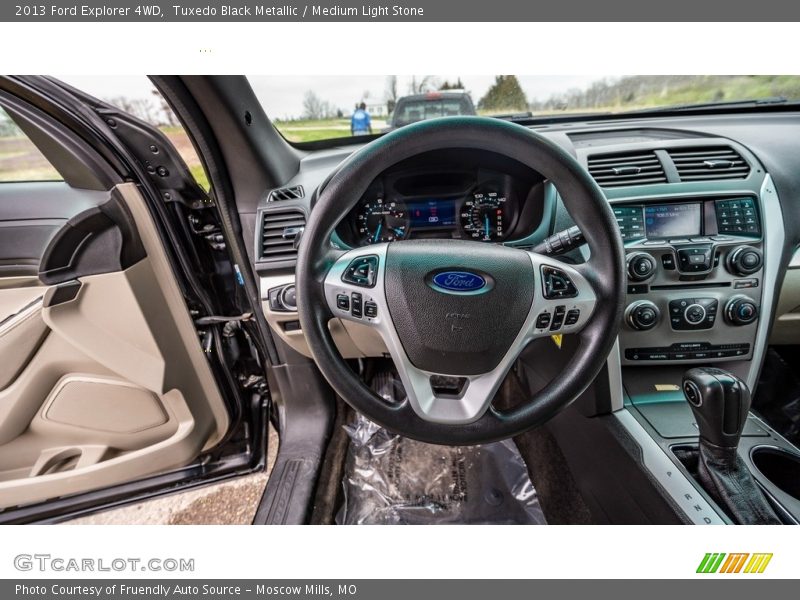 Tuxedo Black Metallic / Medium Light Stone 2013 Ford Explorer 4WD