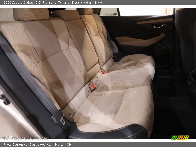 Tungsten Metallic / Warm Ivory 2020 Subaru Outback 2.5i Premium
