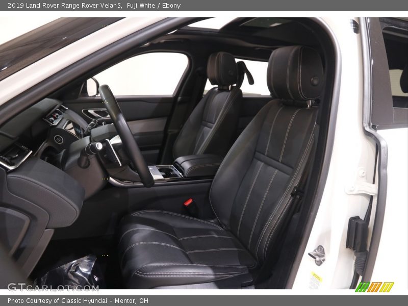 Fuji White / Ebony 2019 Land Rover Range Rover Velar S