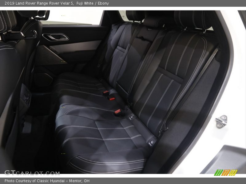 Fuji White / Ebony 2019 Land Rover Range Rover Velar S