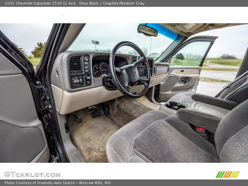  2002 Suburban 2500 LS 4x4 Graphite/Medium Gray Interior