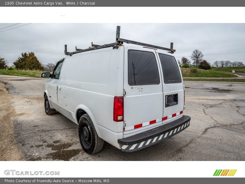 White / Charcoal 1995 Chevrolet Astro Cargo Van