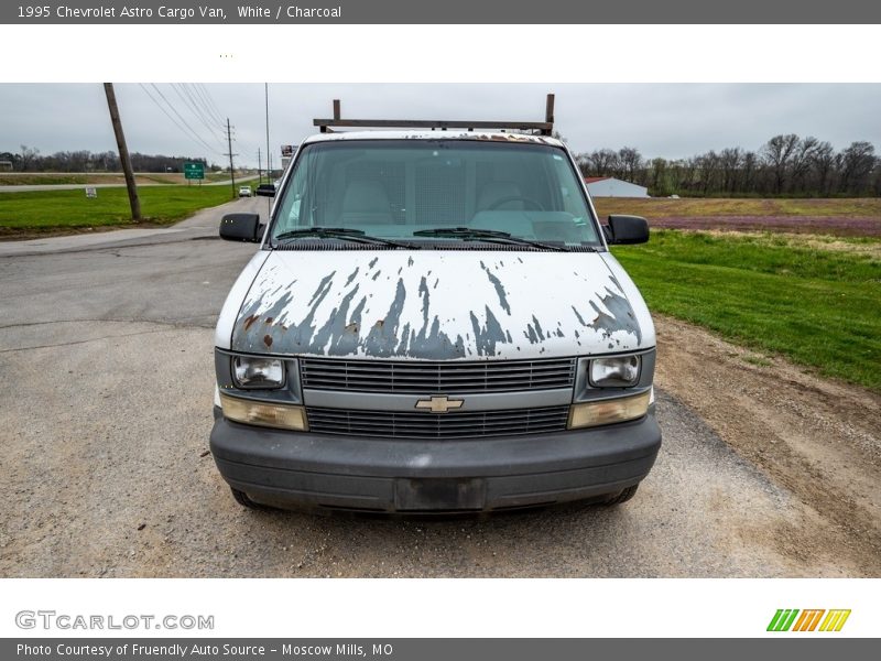 White / Charcoal 1995 Chevrolet Astro Cargo Van