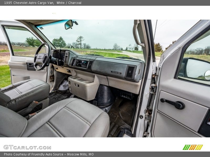 White / Charcoal 1995 Chevrolet Astro Cargo Van