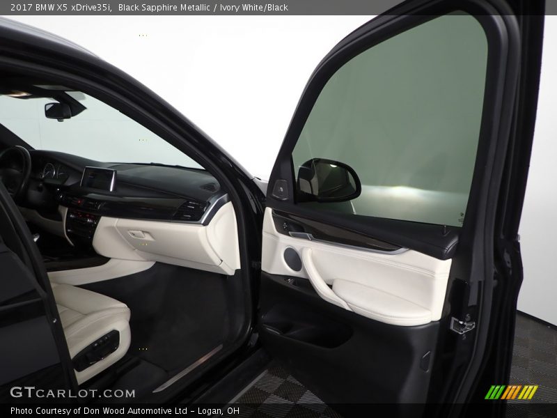 Black Sapphire Metallic / Ivory White/Black 2017 BMW X5 xDrive35i