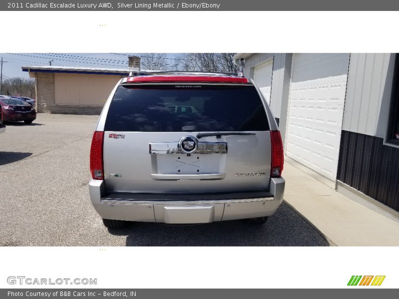Silver Lining Metallic / Ebony/Ebony 2011 Cadillac Escalade Luxury AWD