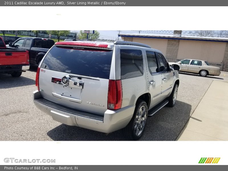 Silver Lining Metallic / Ebony/Ebony 2011 Cadillac Escalade Luxury AWD