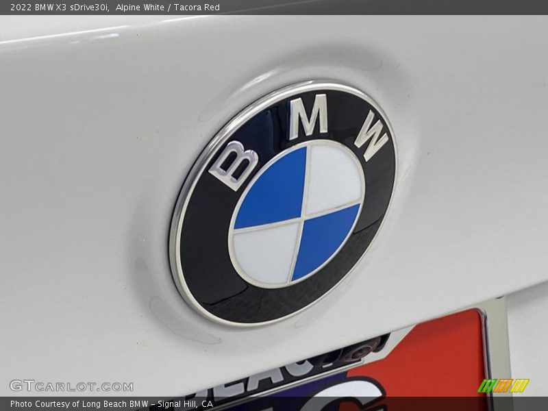 Alpine White / Tacora Red 2022 BMW X3 sDrive30i