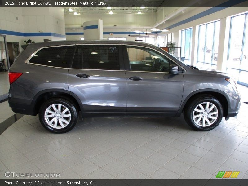 Modern Steel Metallic / Gray 2019 Honda Pilot LX AWD