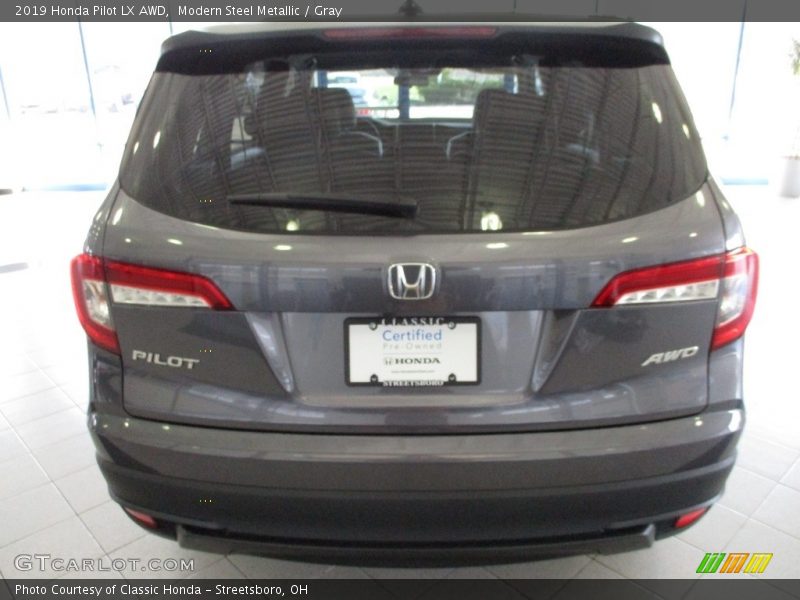 Modern Steel Metallic / Gray 2019 Honda Pilot LX AWD