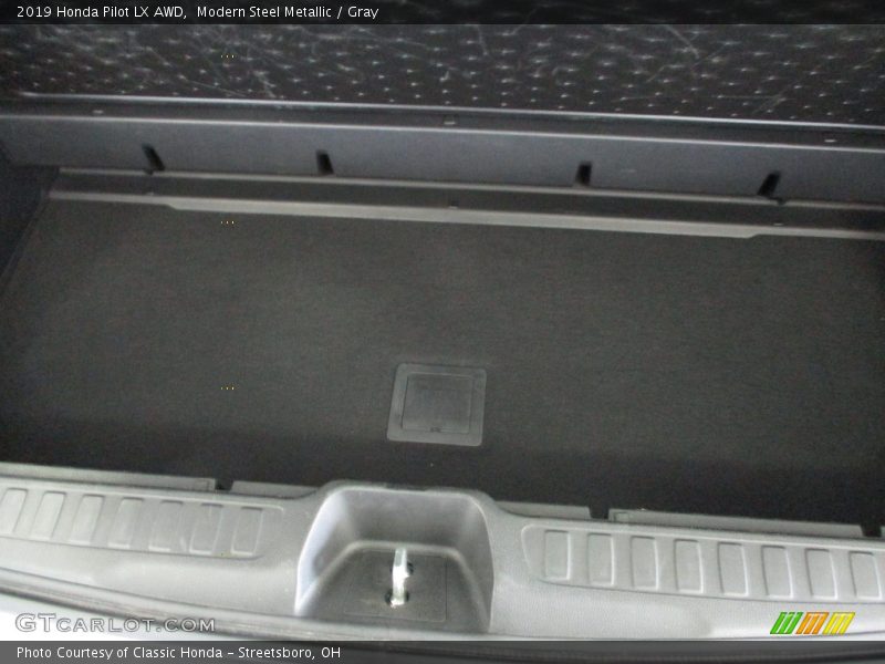 Modern Steel Metallic / Gray 2019 Honda Pilot LX AWD