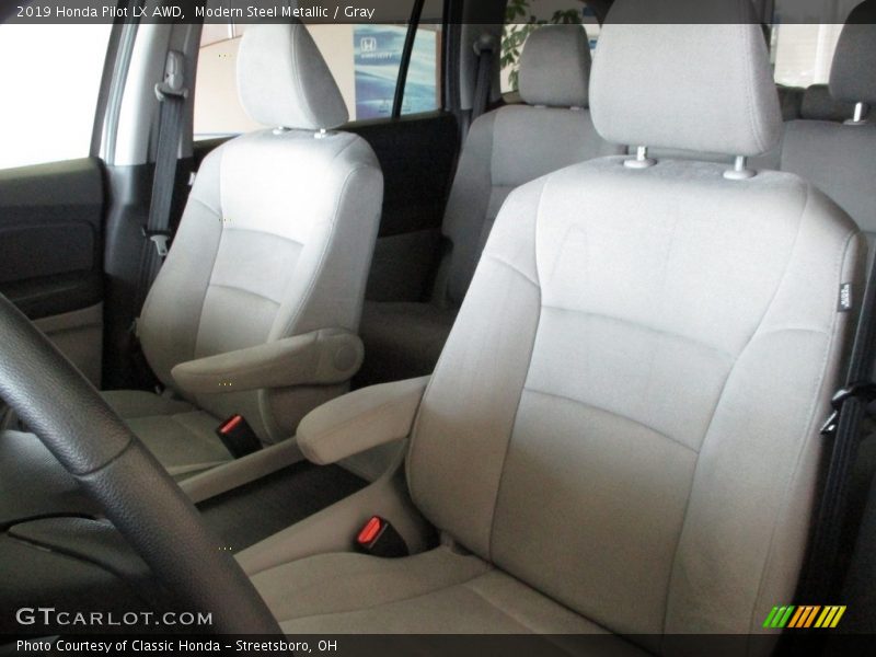 Modern Steel Metallic / Gray 2019 Honda Pilot LX AWD