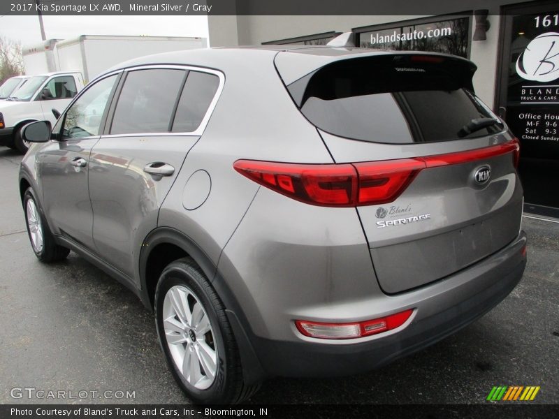 Mineral Silver / Gray 2017 Kia Sportage LX AWD