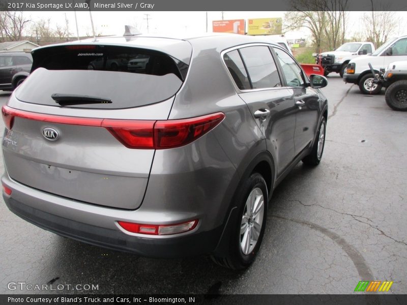 Mineral Silver / Gray 2017 Kia Sportage LX AWD