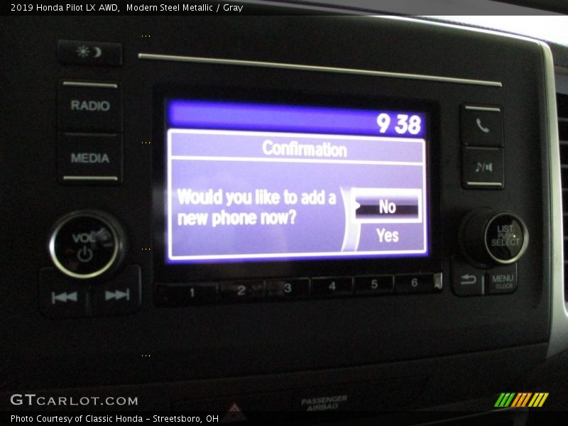 Modern Steel Metallic / Gray 2019 Honda Pilot LX AWD