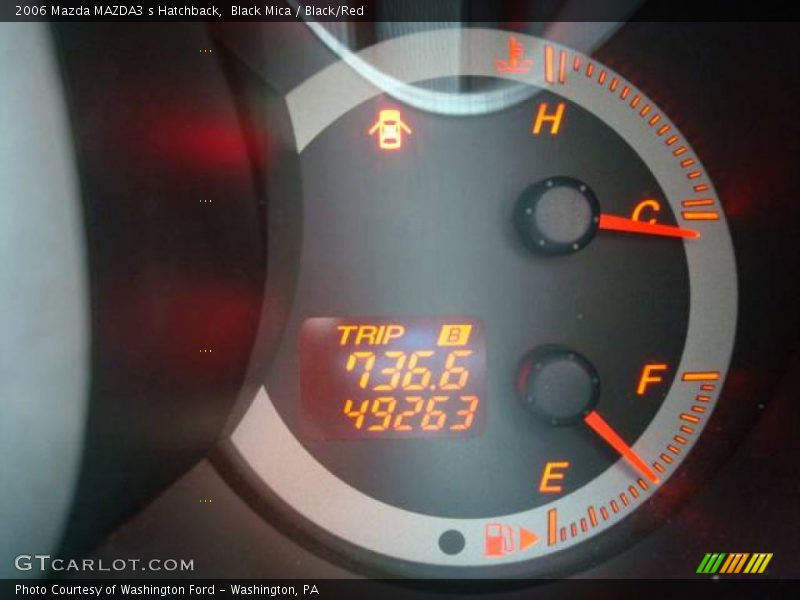 Black Mica / Black/Red 2006 Mazda MAZDA3 s Hatchback