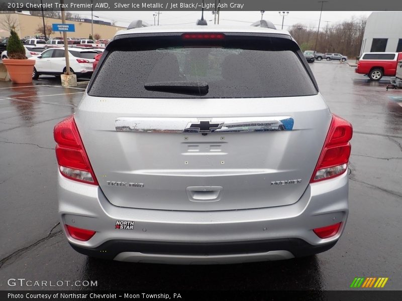Silver Ice Metallic / Jet Black/­Light Ash Gray 2019 Chevrolet Trax Premier AWD