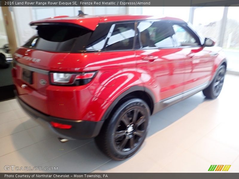 Firenze Red Metalllic / Espresso/Almond 2016 Land Rover Range Rover Evoque SE