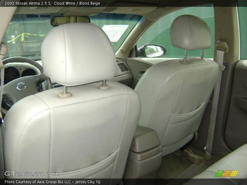 Cloud White / Blond Beige 2002 Nissan Altima 2.5 S
