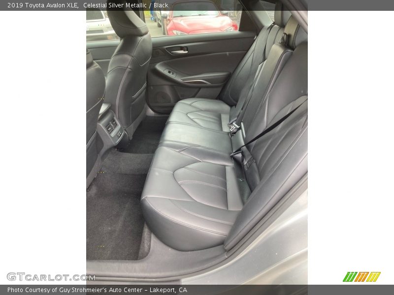 Celestial Silver Metallic / Black 2019 Toyota Avalon XLE
