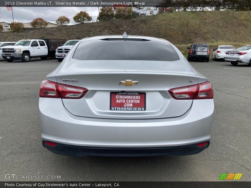 Silver Ice Metallic / Dark Atmosphere/Light Wheat 2019 Chevrolet Malibu LT