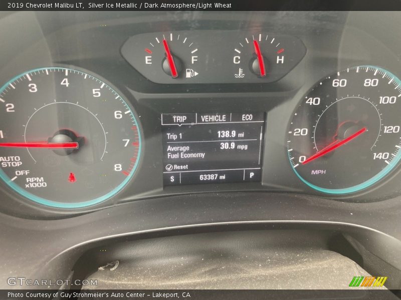 Silver Ice Metallic / Dark Atmosphere/Light Wheat 2019 Chevrolet Malibu LT