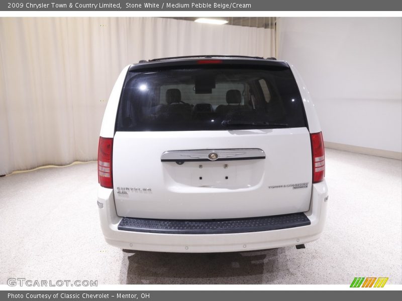 Stone White / Medium Pebble Beige/Cream 2009 Chrysler Town & Country Limited